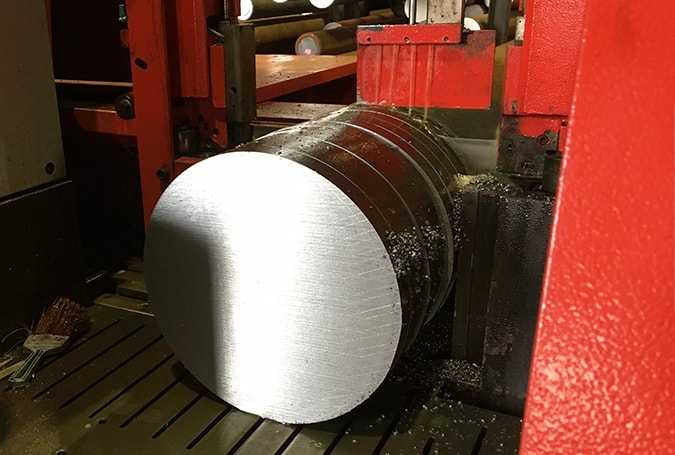 挤压模具一般用什么材料做模心